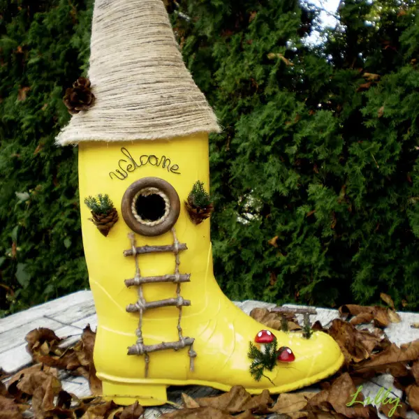 Boots Birdhouse