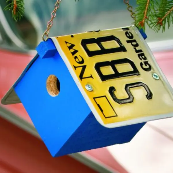 License Plate Birdhouse