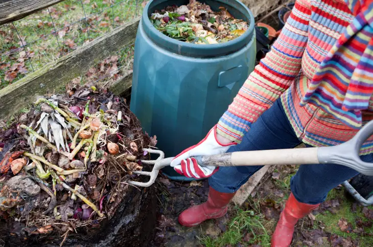 Turn Your Trash into Cash: 10 Genius Ways to Make Money Recycling!