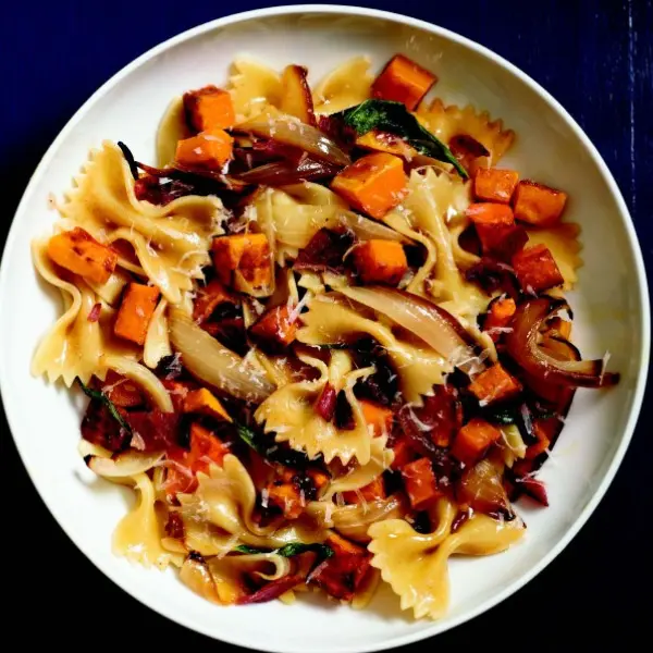 Cheap Healthy Meal: Butternut Squash Pasta with Sage & Brown Butter